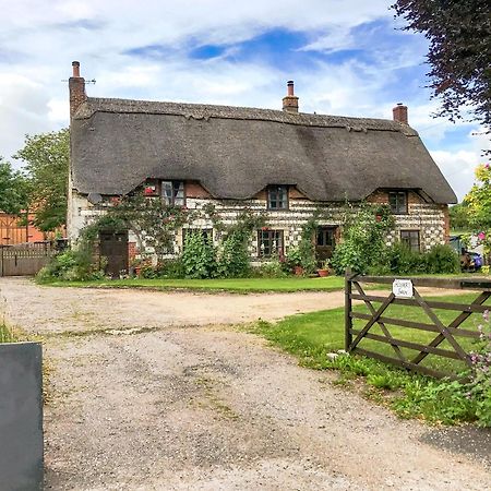 Hoopers Farmhouse Tilshead Exterior foto